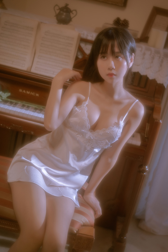 421-萌芽儿o0 – 00后coser写真图片合集共59套